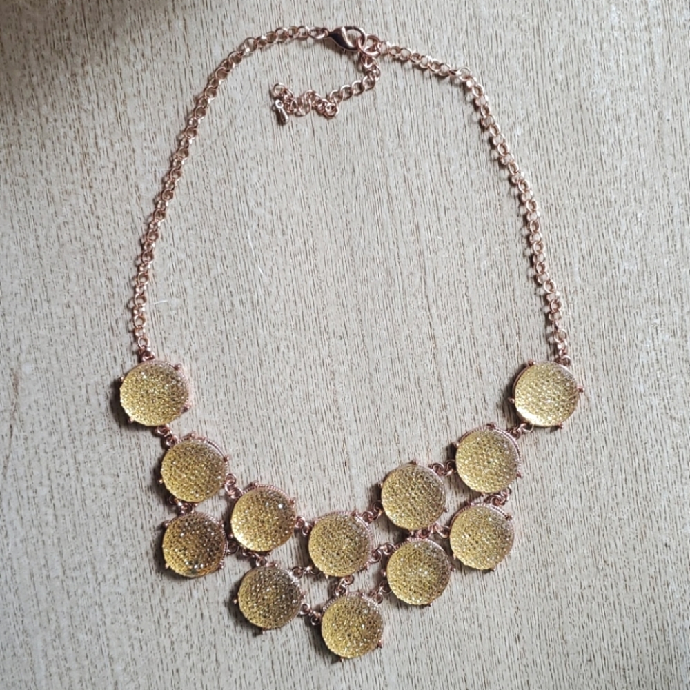 🔥2/$10🆕️ gold statement necklace